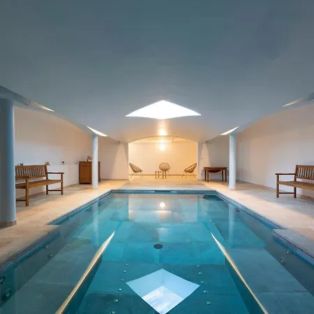 Luxurious Sea View Outside Infinity Pool - Indoor Pool Villa