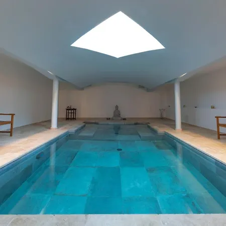 Villa Luxurious Sea View Outside Infinity Pool - Indoor Pool *